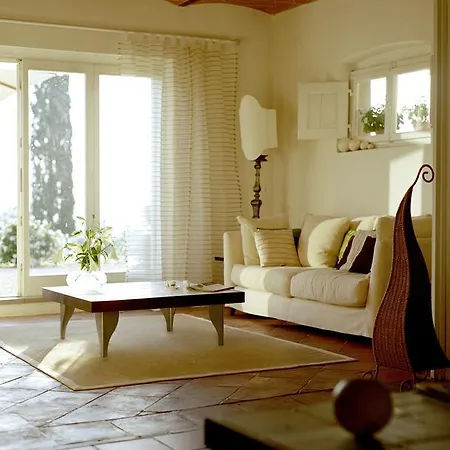 Fontelunga Resort Pozzo (Arezzo)